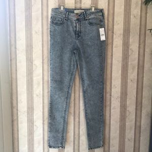 NWT BULLHEAD HIGH RISE SUPER SOFT JEANS